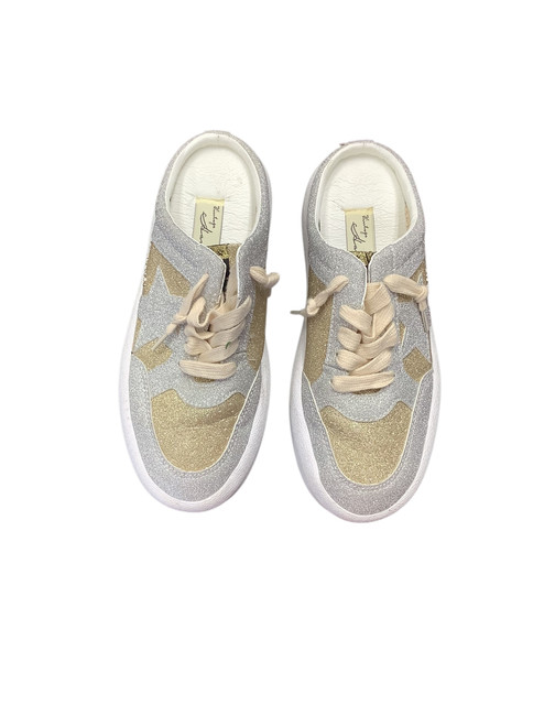 Vist Large View of Product Image Which is Used Vintage Havana Casual Shoes 7