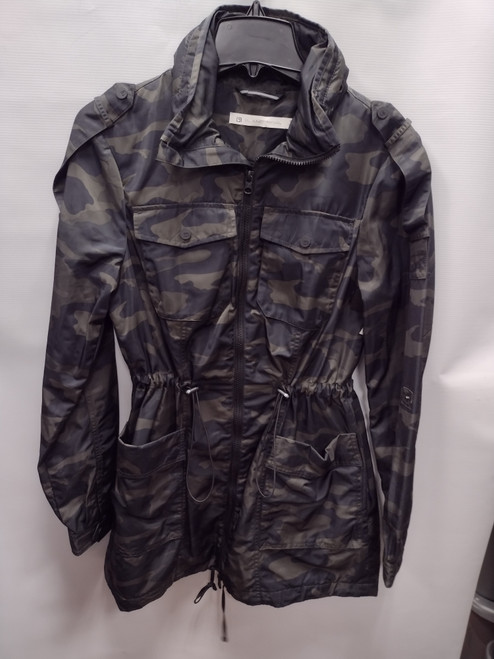 Vist Large View of Product Image Which is Used Blanc Noir Short Light Jacket M-8/10