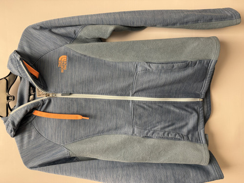 Vist Large View of Product Image Which is Used The North Face Short Light Jacket S-4/6