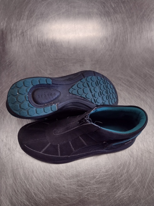 Vist Large View of Product Image Which is Used Aravon Ankle Boots 9