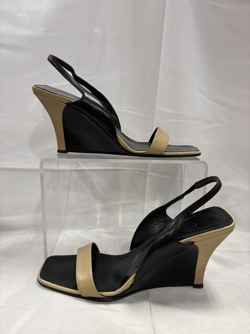 Vist Large View of Product Image Which is Used Gucci Low Heels 7.5