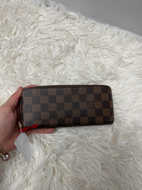 Vist Large View of Product Image Which is Used Louis Vuitton Leather Wallet