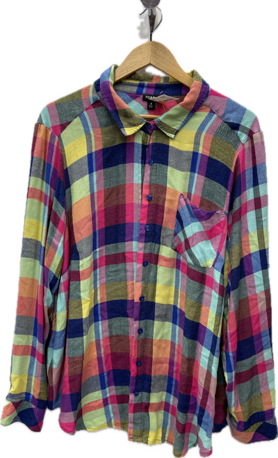 Vist Large View of Product Image Which is Used Torrid Long Sleeve Top 3X-22