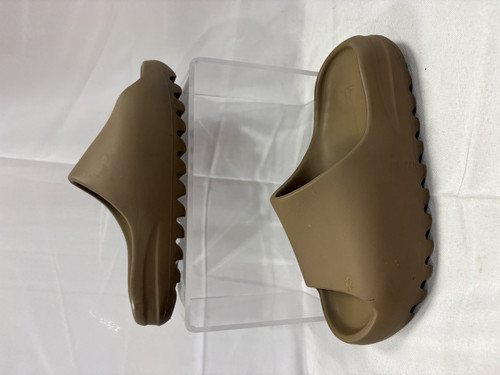 Used Yeezy Slides 7 60067-S000763423 Vist Large View of Product Image Which is Used Yeezy Slides 7