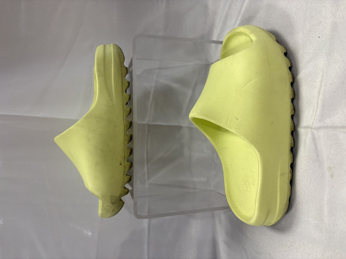 Used Yeezy Shoes 7 60067-S000763422 Vist Large View of Product Image Which is Used Yeezy Shoes 7