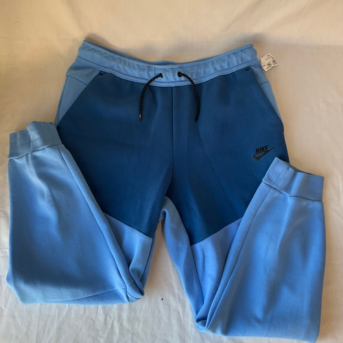 Vist Large View of Product Image Which is Used Nike Mens Athletic Pant L