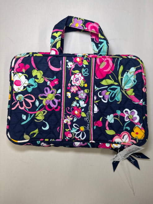 Vist Large View of Product Image Which is Used Vera Bradley Wristlet