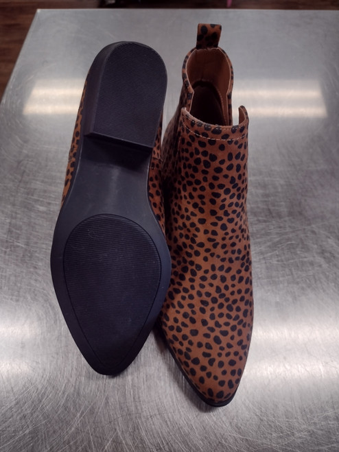 Vist Large View of Product Image Which is Used Just Fab Ankle Boots 11