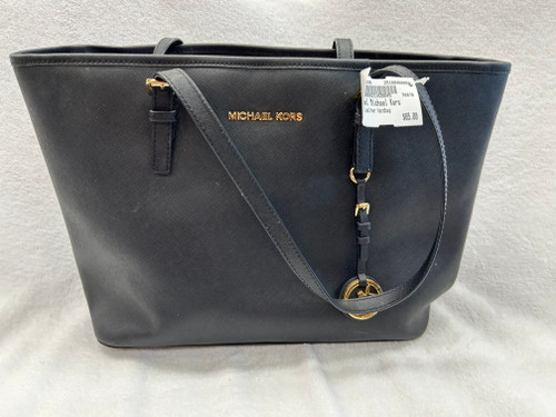 Vist Large View of Product Image Which is Used Michael Michael Kors Large Leather Handbag