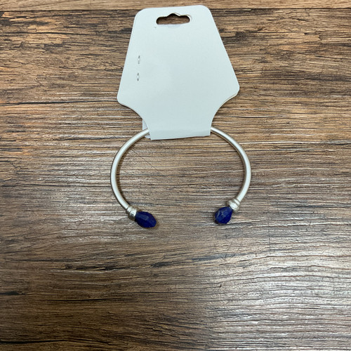 Vist Large View of Product Image Which is Used Kendra Scott Bracelet