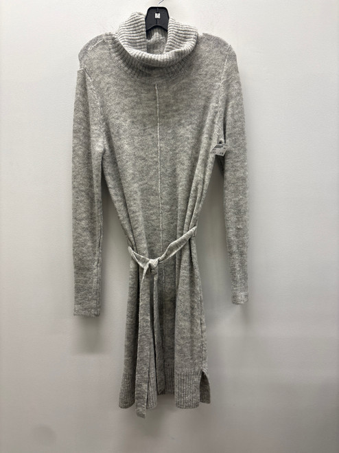 Vist Large View of Product Image Which is Used Dynamite Long Dress B M-8/10