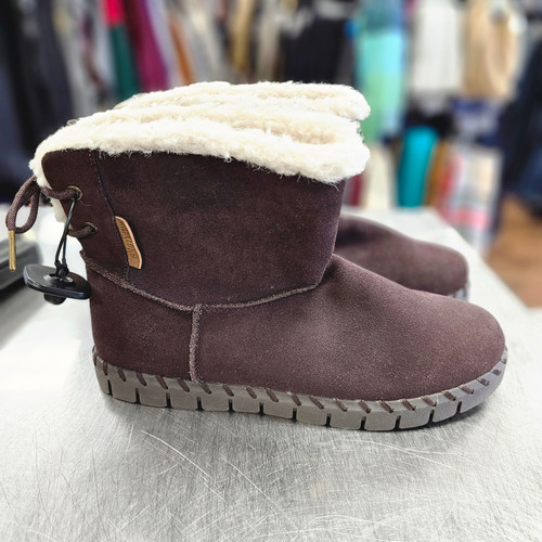Used Muk Luks Ankle Boots 11 60112-S000427243 Vist Large View of Product Image Which is Used Muk Luks Ankle Boots 11