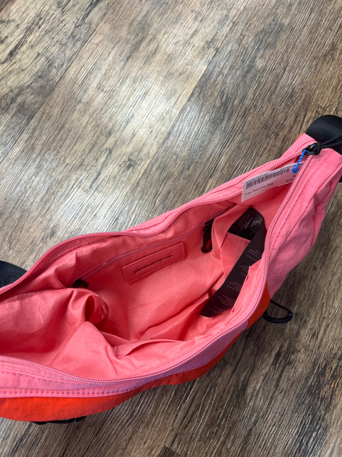 Vist Large View of Product Image Which is Used Unbranded Small Handbag