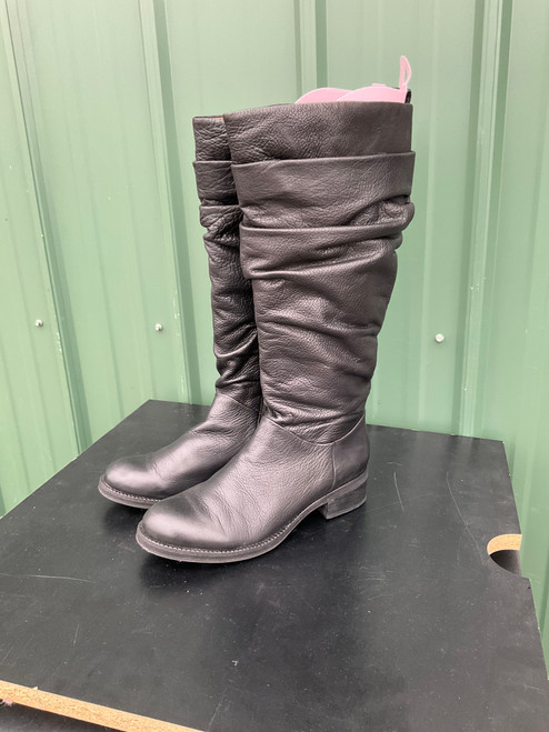 Used Gentle Souls Tall Boots 10 60084-S000869005 Vist Large View of Product Image Which is Used Gentle Souls Tall Boots 10