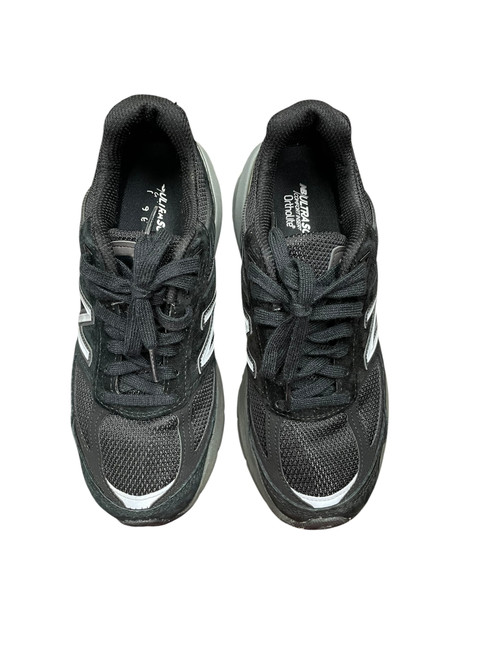 Used New Balance Casual Shoes 6 60069-S000725973 Vist Large View of Product Image Which is Used New Balance Casual Shoes 6