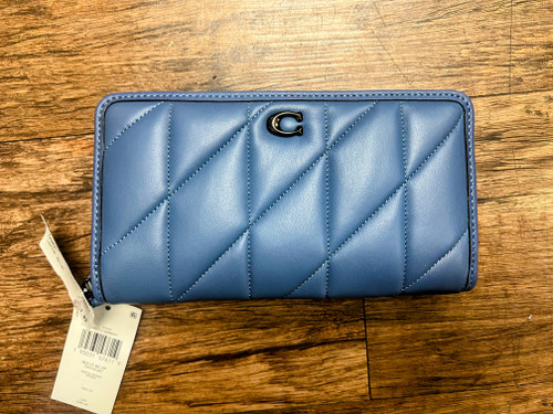 Vist Large View of Product Image Which is Used Coach Leather Wallet
