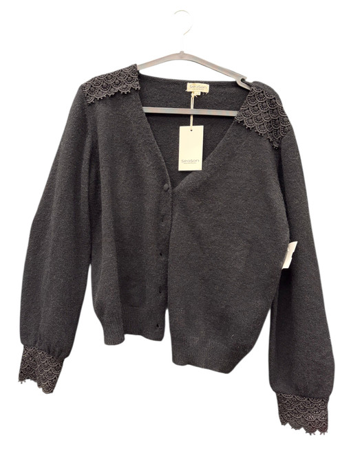 Vist Large View of Product Image Which is Used Unbranded Heavyweight Sweater S-4/6