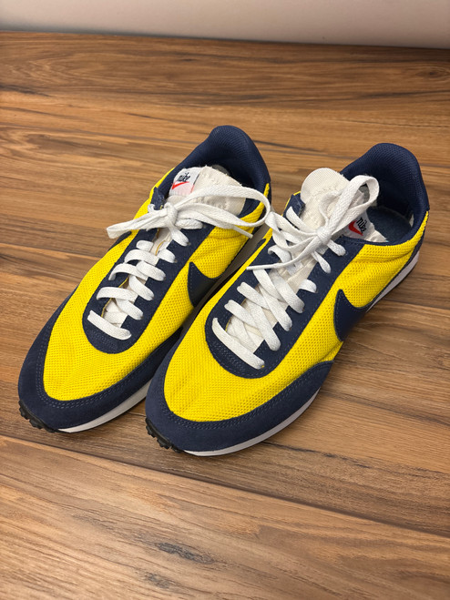 Vist Large View of Product Image Which is Used Nike Performance Shoes 8.5