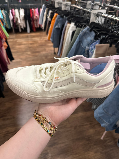 Vist Large View of Product Image Which is Used Vans Casual Shoes 10