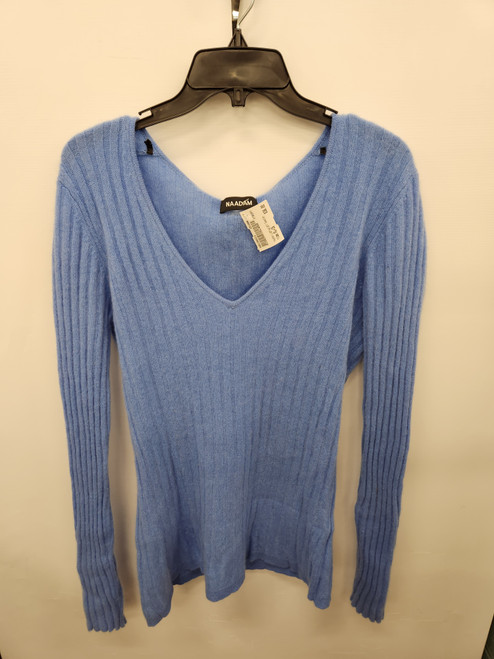 Vist Large View of Product Image Which is Used Unbranded Lightweight Sweater XL-16