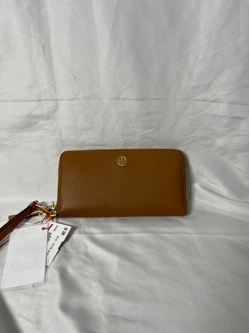 Vist Large View of Product Image Which is Used Tory Burch Leather Wallet