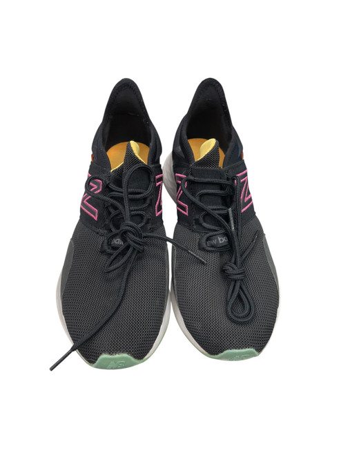 Vist Large View of Product Image Which is Used New Balance Performance Shoes 9.5