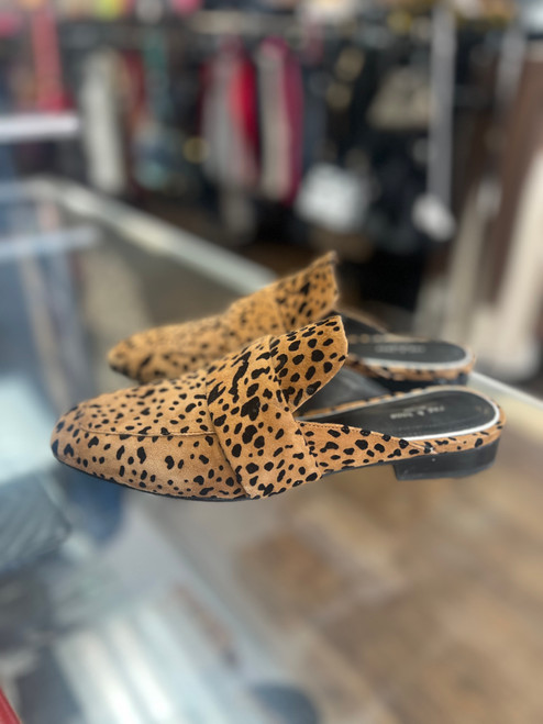 Vist Large View of Product Image Which is Used rag + bone Flats 6.5