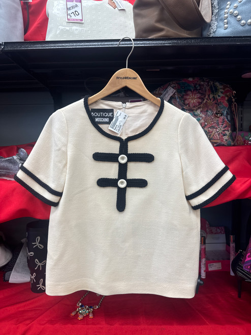 Vist Large View of Product Image Which is Used Moschino Short Sleeve Top S-4/6