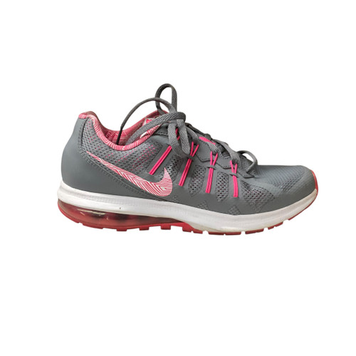 Vist Large View of Product Image Which is Used Nike Performance Shoes 8.5