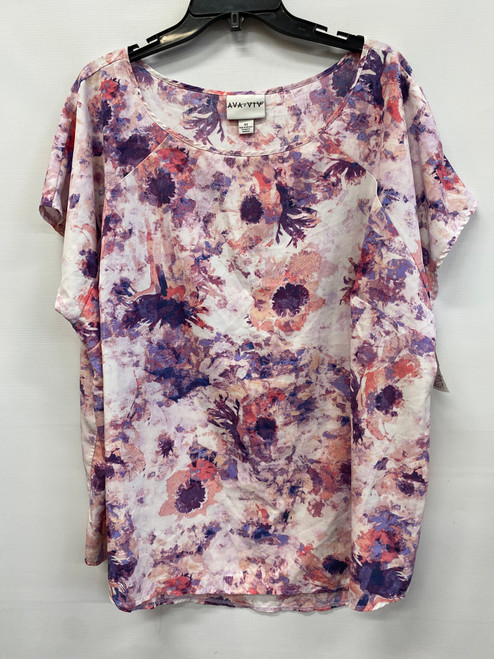 Vist Large View of Product Image Which is Used Ava & Viv Short Sleeve Top 4X-24