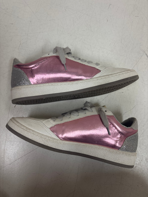 Vist Large View of Product Image Which is Used Unbranded Casual Shoes 9