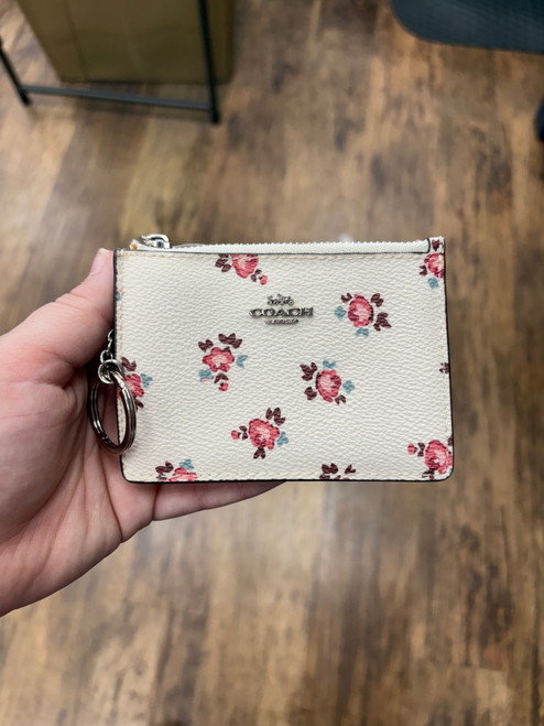 Vist Large View of Product Image Which is Used Coach Leather Wallet