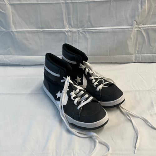 Vist Large View of Product Image Which is Used Converse Mens Athletic Shoes 10