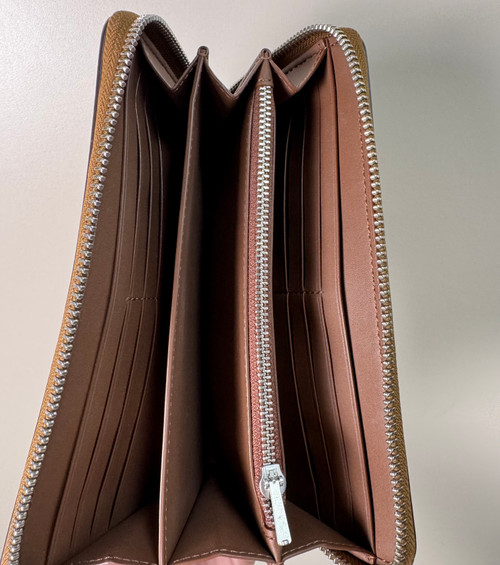 Vist Large View of Product Image Which is Used Coach Leather Wallet