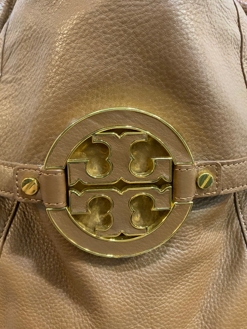 Vist Large View of Product Image Which is Used Tory Burch Xlarge Leather Handbag