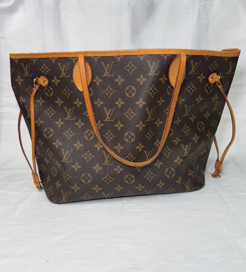 Vist Large View of Product Image Which is Used Louis Vuitton Xlarge Leather Handbag