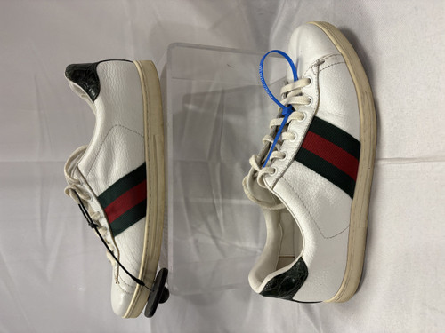 Vist Large View of Product Image Which is Used Gucci Shoes 6
