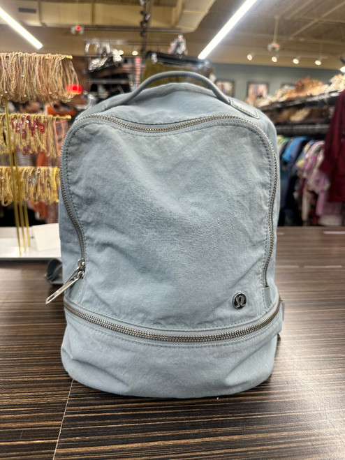 Used Lululemon Athletica Small Handbag 60031-S000785746 Vist Large View of Product Image Which is Used Lululemon Athletica Small Handbag