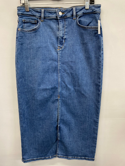 Used Guess Short Skirt 8-29 60072-S000536047 Vist Large View of Product Image Which is Used Guess Short Skirt 8-29