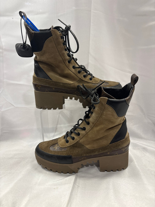 Used Louis Vuitton Ankle Boots 9 60067-S000766305 Vist Large View of Product Image Which is Used Louis Vuitton Ankle Boots 9