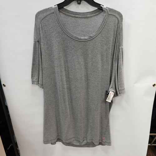 Vist Large View of Product Image Which is Used Lululemon Athletica Mens T-Shirt L