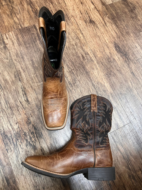 Vist Large View of Product Image Which is Used Ariat Mens Boots 11D