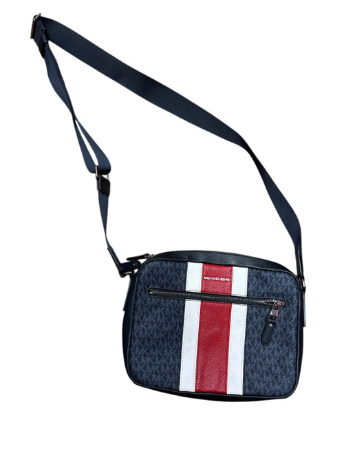 Used Unbranded Large Leather Handbag 60021-S000814119 Vist Large View of Product Image Which is Used Unbranded Large Leather Handbag