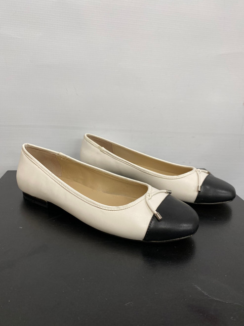 Vist Large View of Product Image Which is Used White House Black Market Flats 10