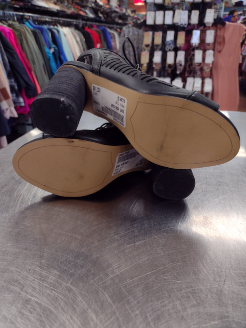 Vist Large View of Product Image Which is Used Sam Edelman High Heels 6