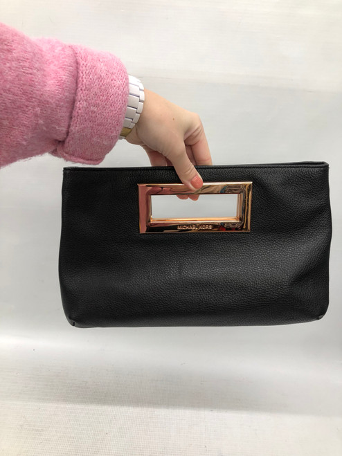 Used Michael Michael Kors Small Leather Handbag 60124-S000175913 Vist Large View of Product Image Which is Used Michael Michael Kors Small Leather Handbag