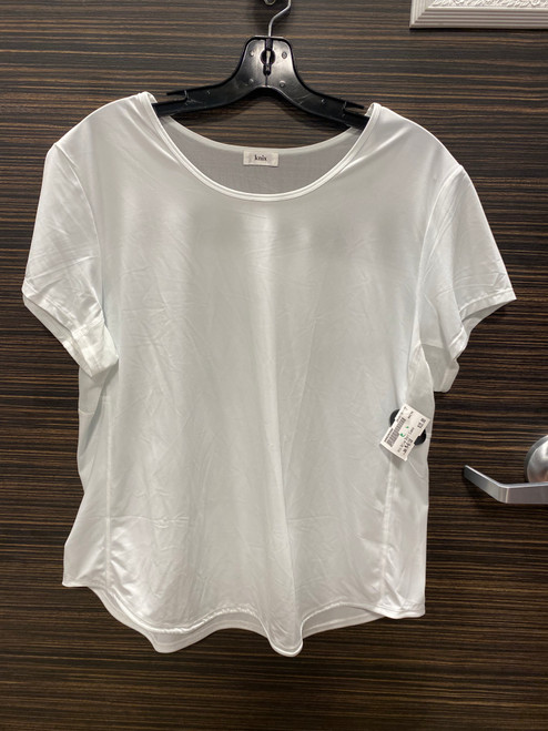 Vist Large View of Product Image Which is Used Unbranded Active Short Sleeve M-8/10