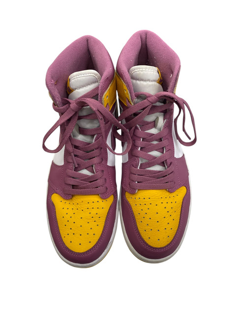 Vist Large View of Product Image Which is Used Nike Mens Athletic Shoes 10