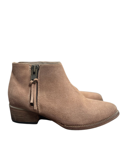 Used Freebird Ankle Boots 7 60085-S000340531 Vist Large View of Product Image Which is Used Freebird Ankle Boots 7