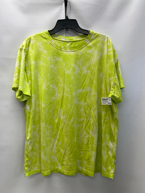 Used Lululemon Athletica T-Shirt L-12/14 60132-S000116245 Vist Large View of Product Image Which is Used Lululemon Athletica T-Shirt L-12/14